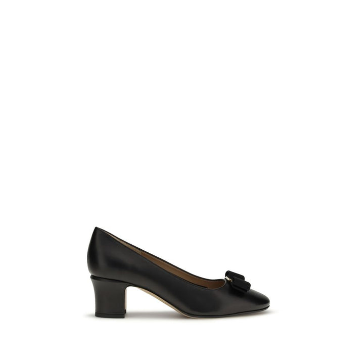 Black Calf Leather Bos Taurus Pumps Ferragamo