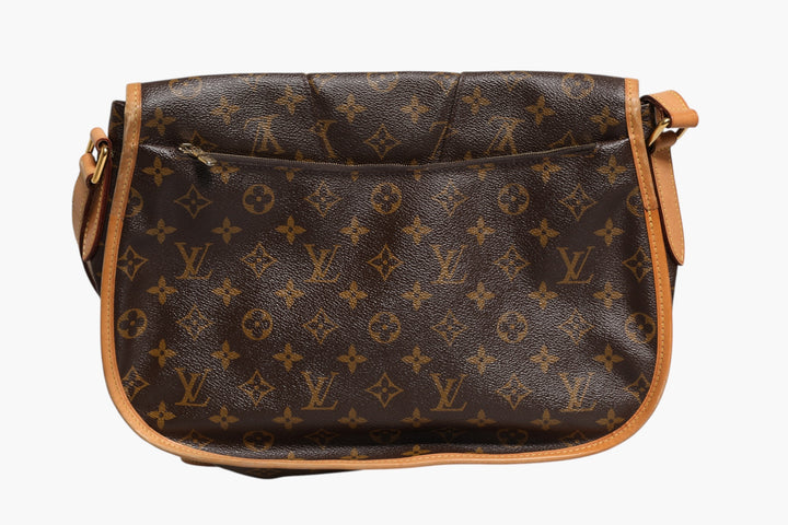 Monogram Canvas Menilmontant MM Louis Vuitton