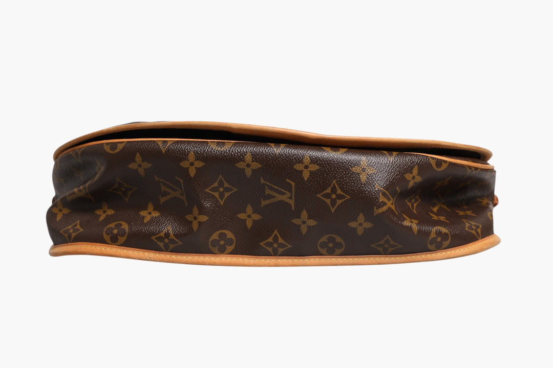 Monogram Canvas Menilmontant MM Louis Vuitton