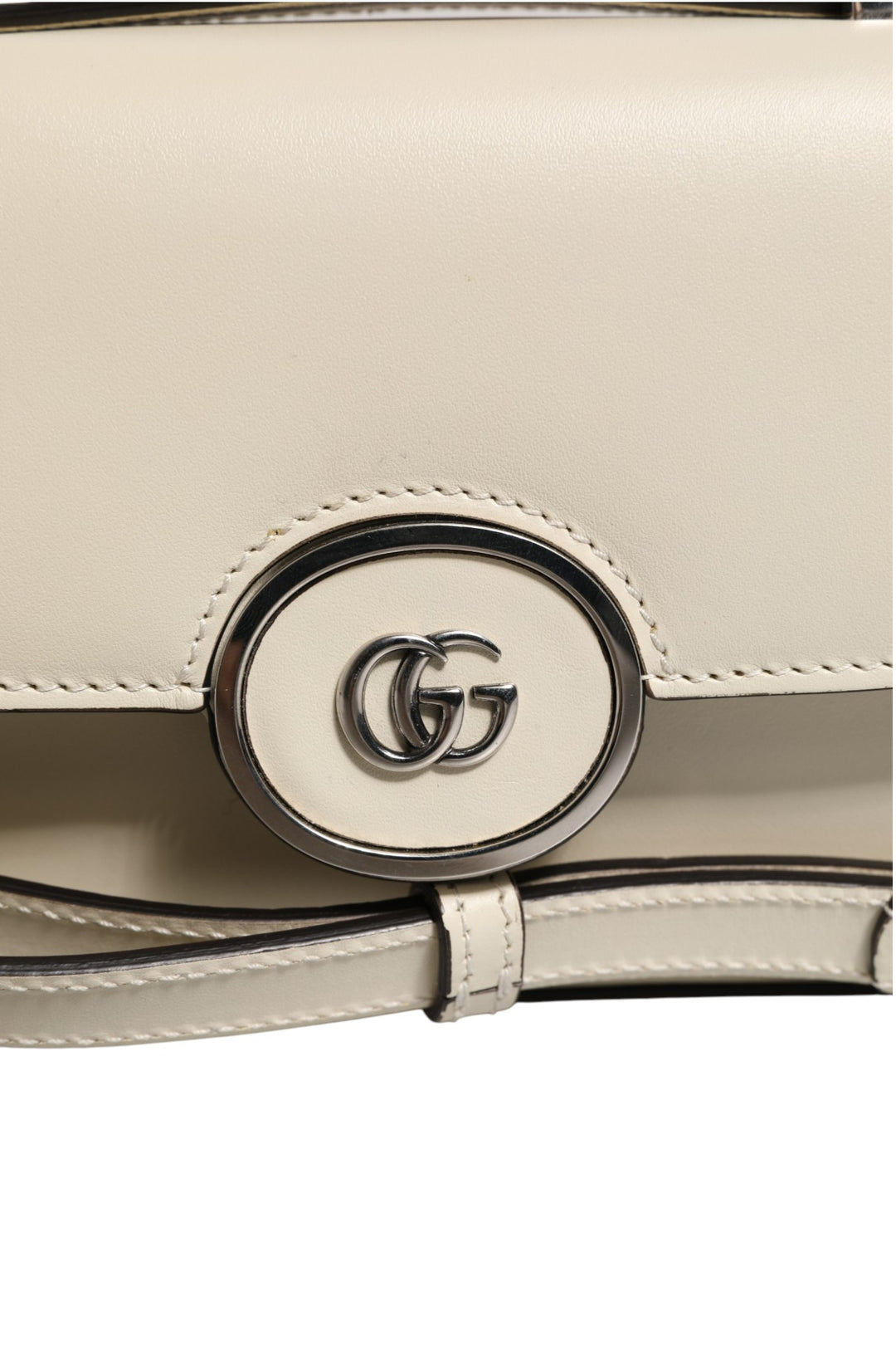 Petite GG Flap Shoulder Bag Gucci