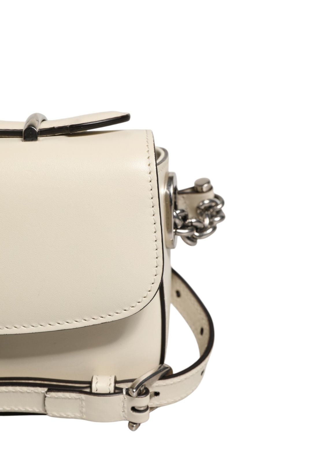Petite GG Flap Shoulder Bag Gucci