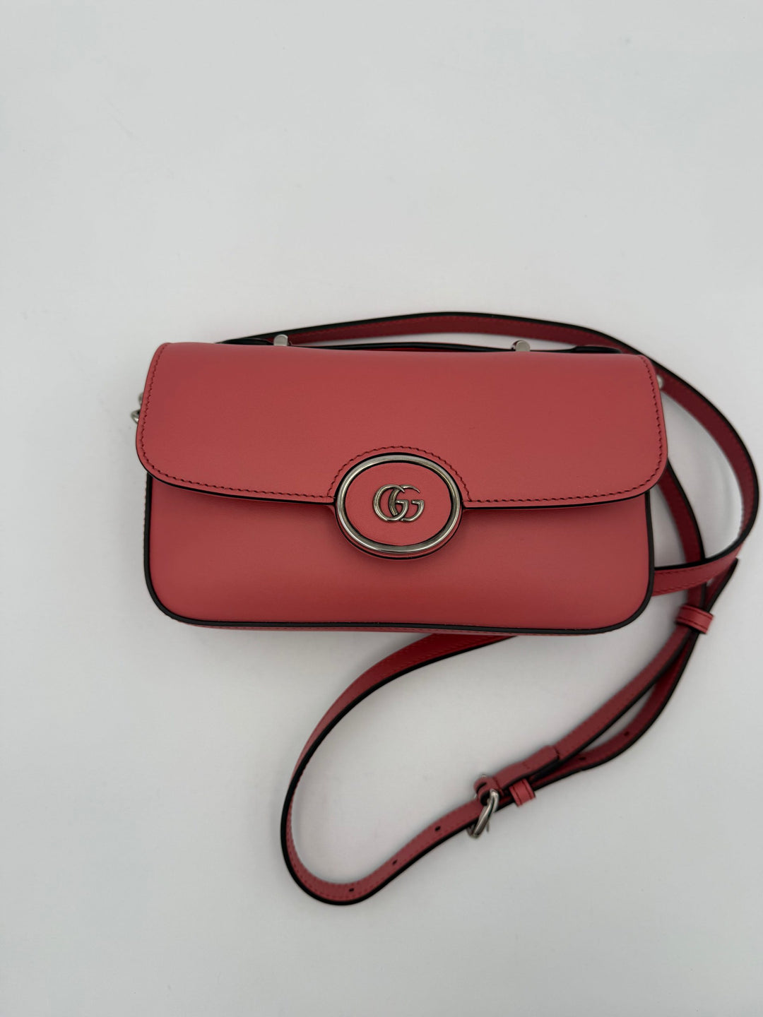 GUCCI GG Marmont in Leather Shoulder Bag Gucci