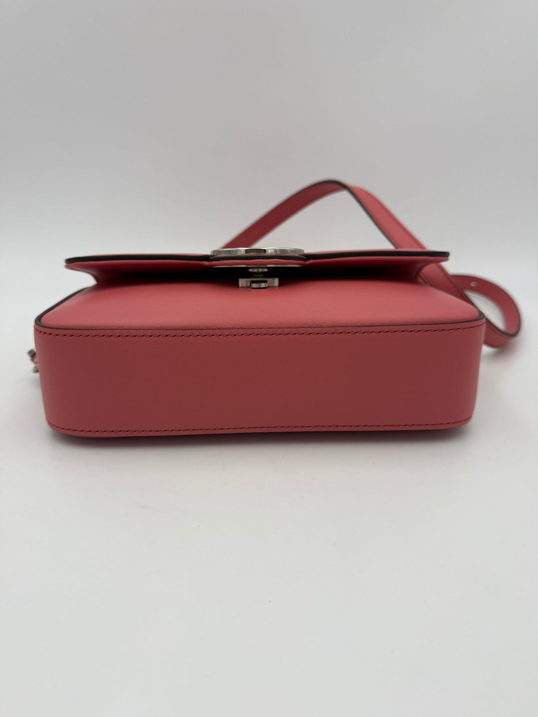 GUCCI GG Marmont in Leather Shoulder Bag Gucci