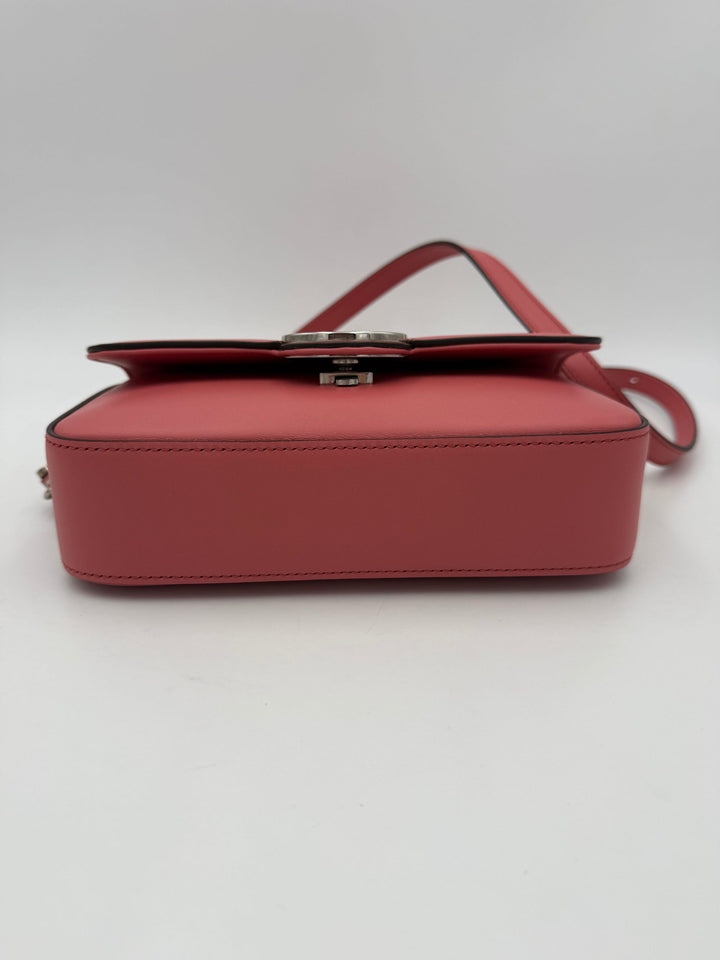 GUCCI GG Marmont in Leather Shoulder Bag Gucci