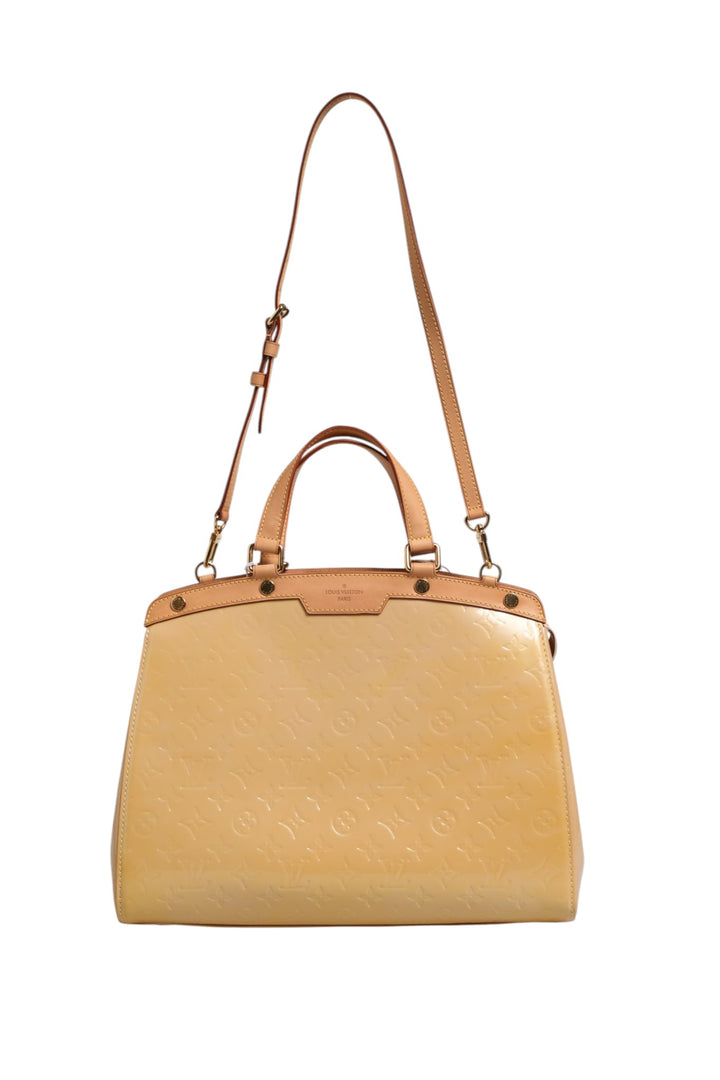 Monogram Vernis Brea MM Beige Poudre Louis Vuitton
