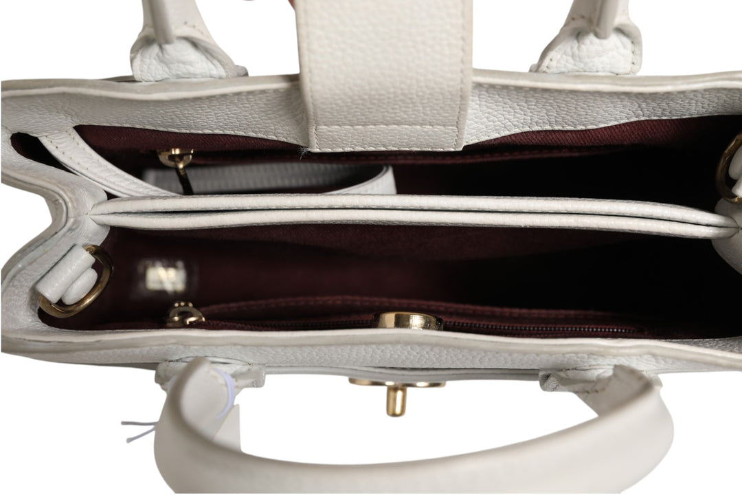 Neo Executive Tote Chanel