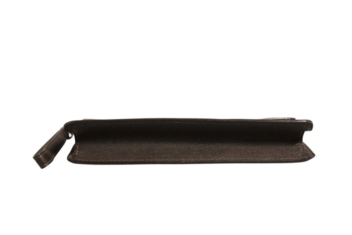 Belaia Clutch Taiga Leather Louis Vuitton