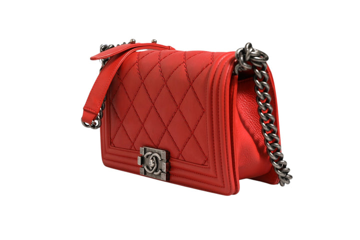 Red Diamond Stitch Calfskin Leather New Medium Boy Bag Chanel
