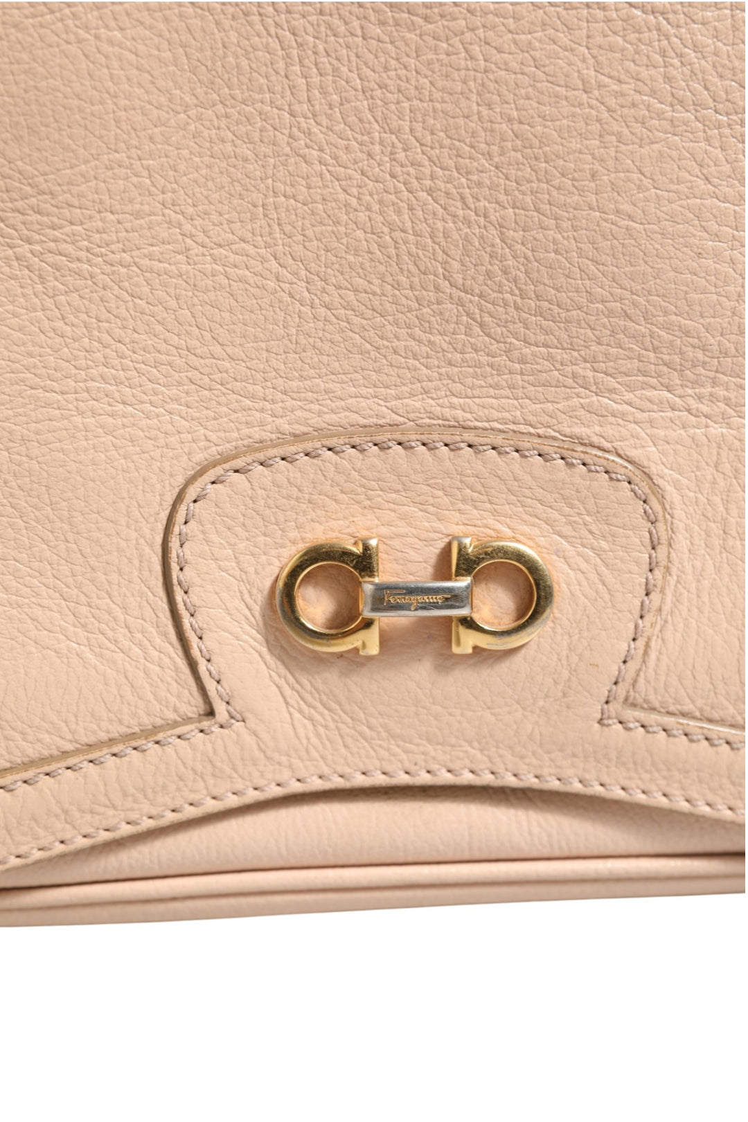 Gancini Shoulder Bag Salvatore Ferragamo