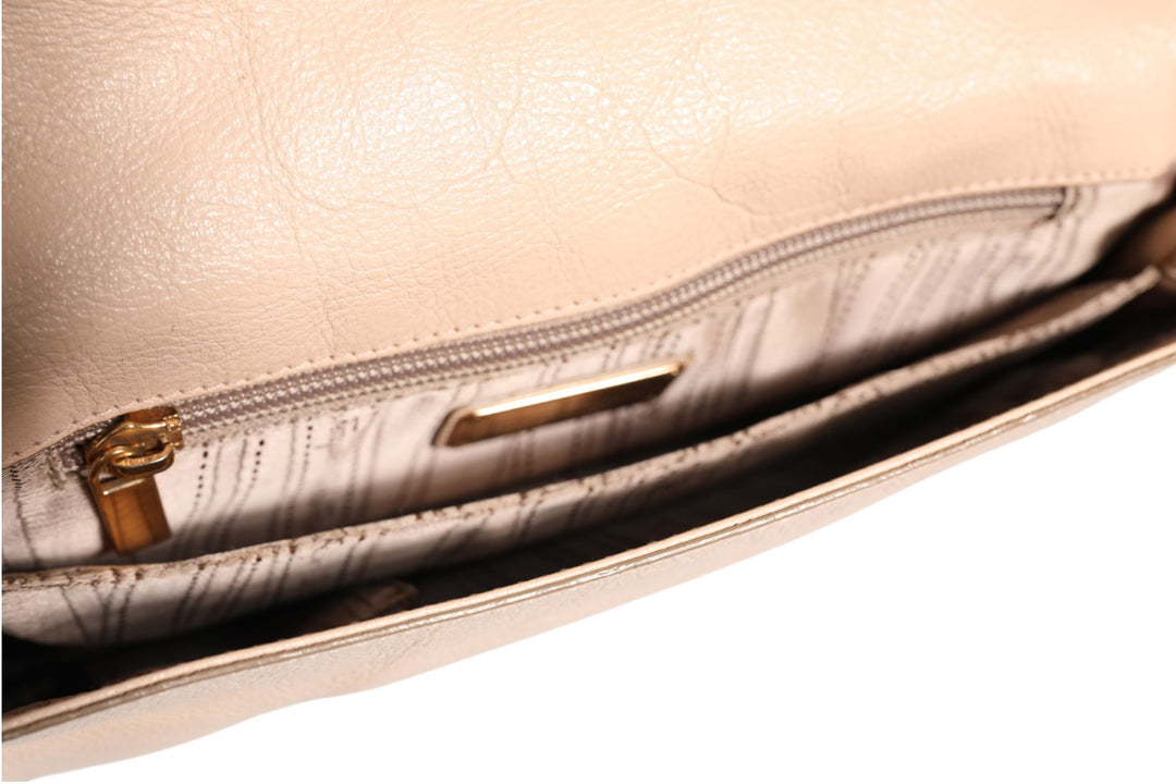 Gancini Shoulder Bag Salvatore Ferragamo