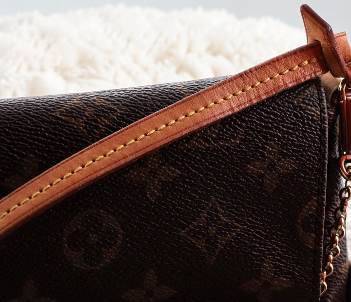 Pre-loved, Louis Vuitton vintage favorite mm the layla edit.