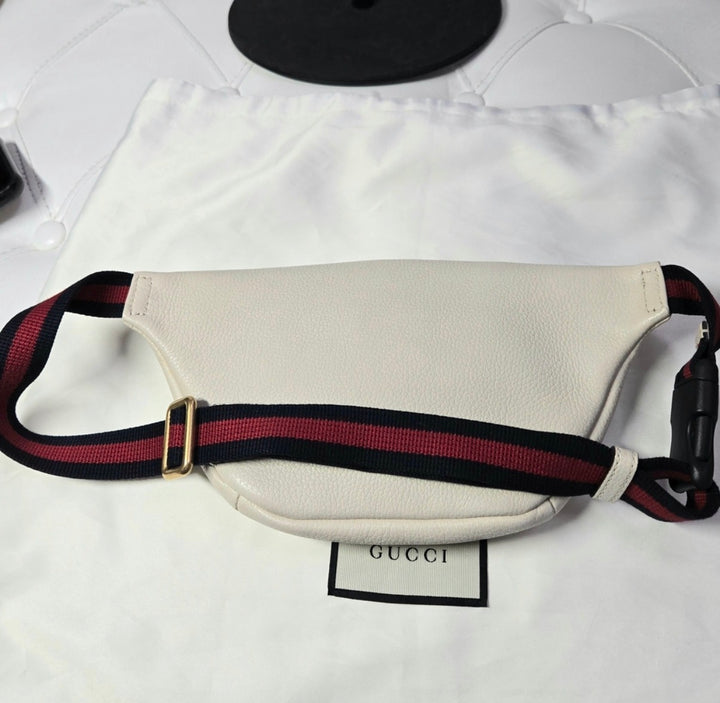 Preloved Gucci Bumbag the layla edit.