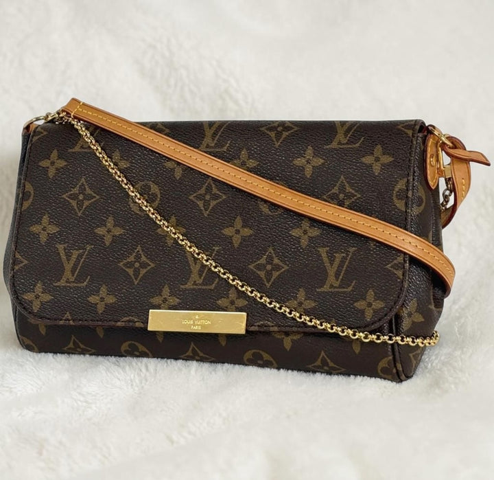 Pre-loved, Louis Vuitton vintage favorite mm the layla edit.